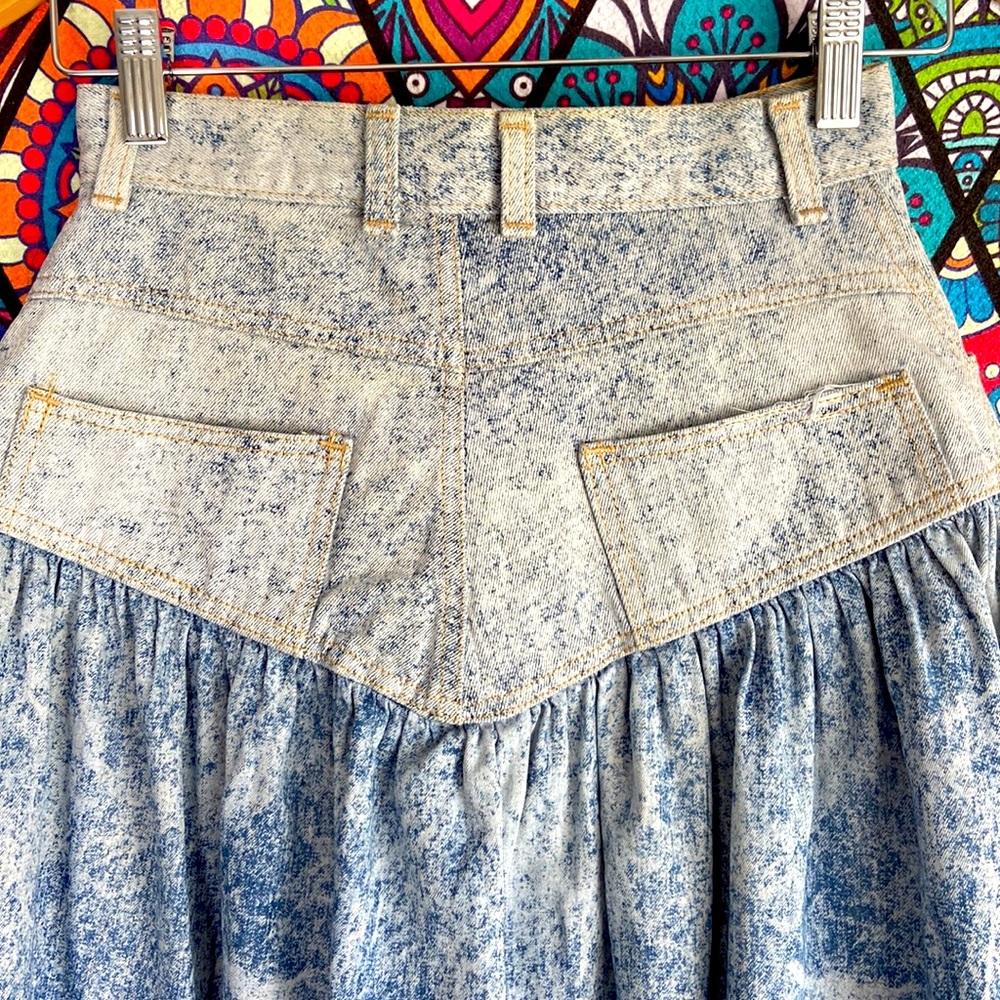 Vintage 1980s Acid Wash Denim A-Line Midi Skirt Sz 8 - Picture 4 of 8
